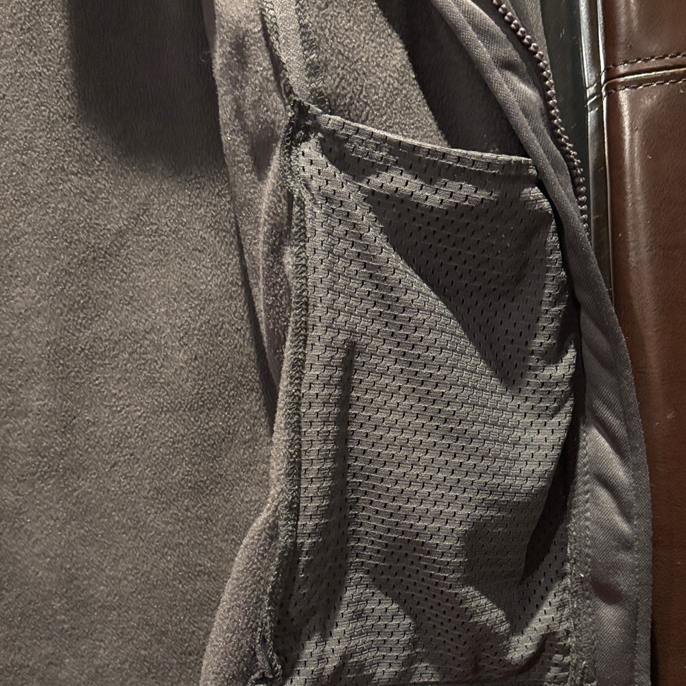Women's Utility Jacket in Gray - Picture 3 of 6